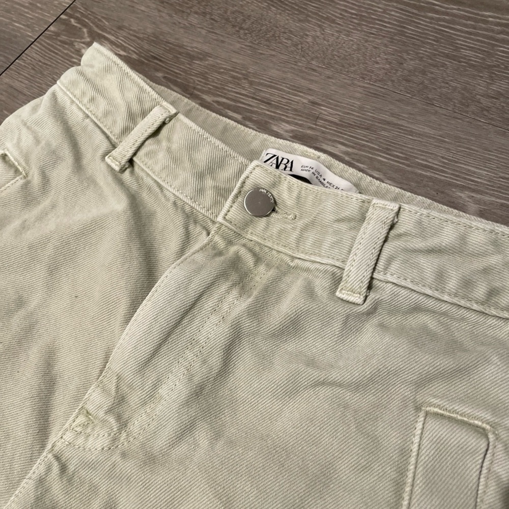 Zara Light Green Jean Shorts - Picture 2 of 4